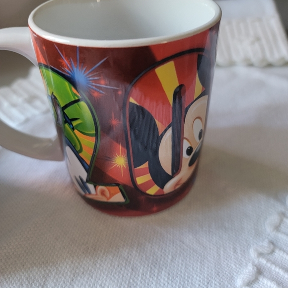 Walt Disney 2012 mugs - Picture 10 of 16